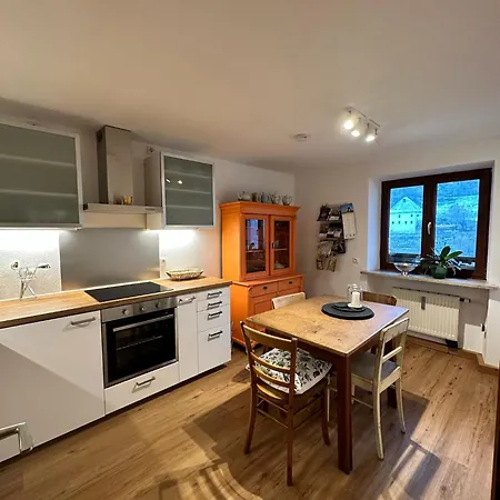 Apartament Altstadtwohnung Mit Salzachblick Burghausen