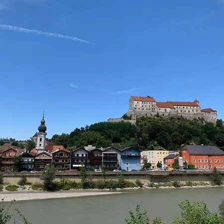 Apartament Altstadtwohnung Mit Salzachblick